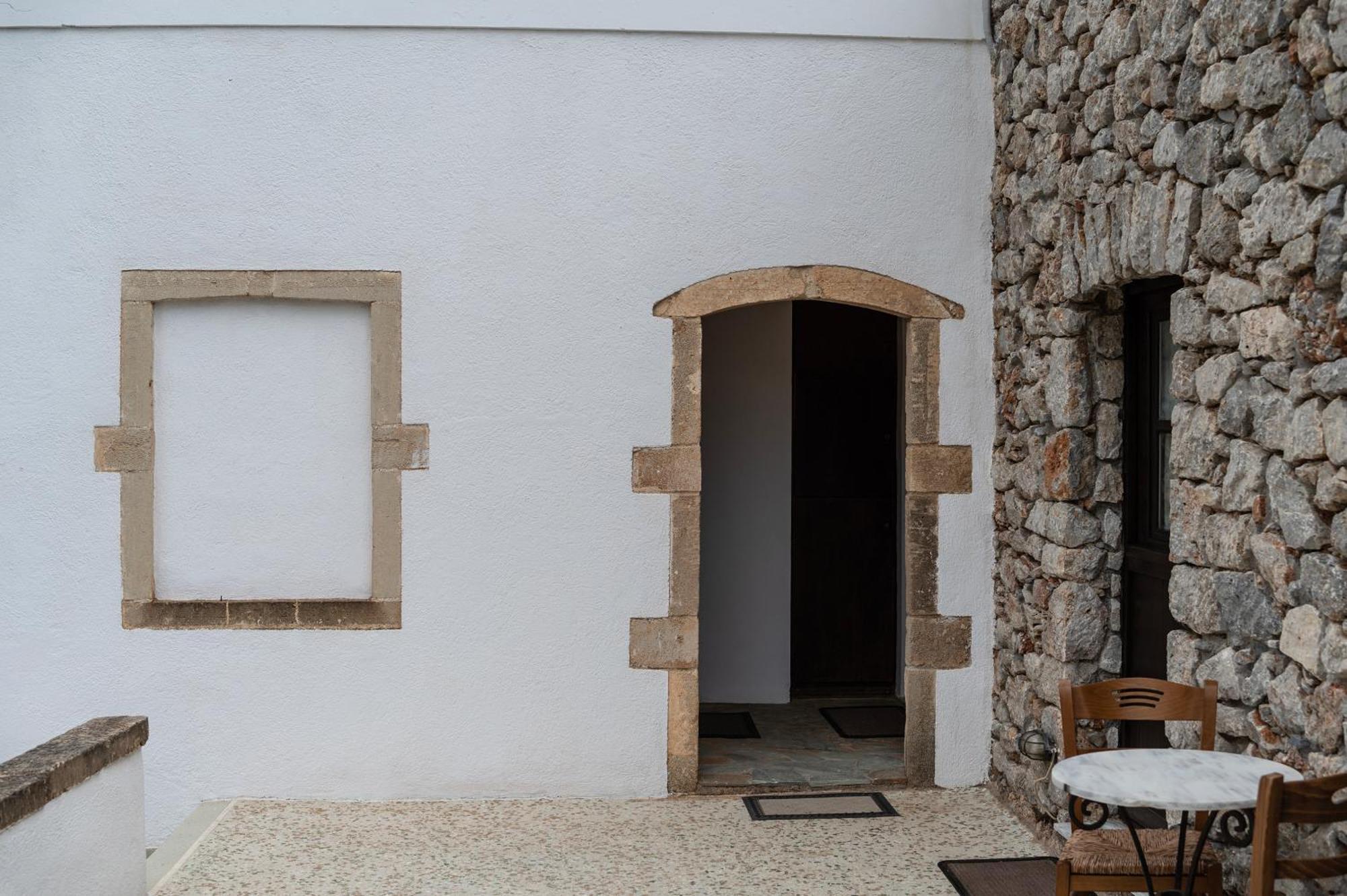Belessi'S Mansion Apartment Yefira Exterior photo